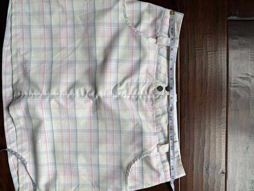 Nike Golf Women's Plaid Dri-FIT Skort in White and Pink - Picture 5 of 9
